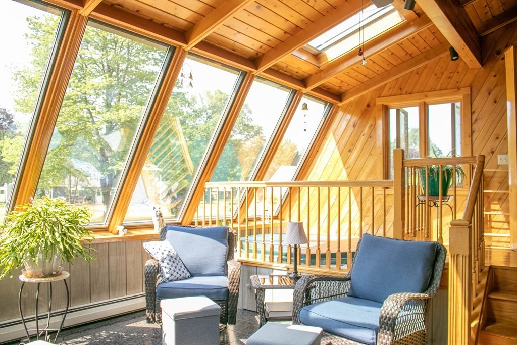 16 Oak Hill Road Greenfield, MA 01301 - Photo 12 of 31 Gallery Image 12