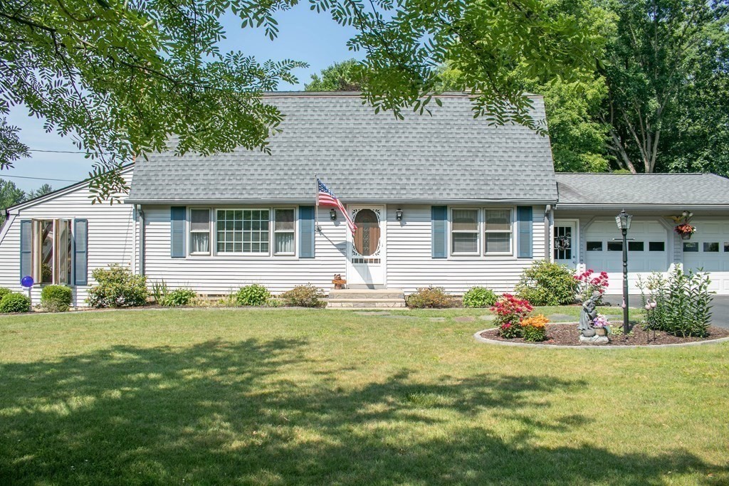 16 Oak Hill Road Greenfield, MA 01301 - Photo 3 of 31 Gallery Image 3