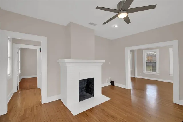 $3,195 | 809 East Riverside Drive, Austin, TX 78704