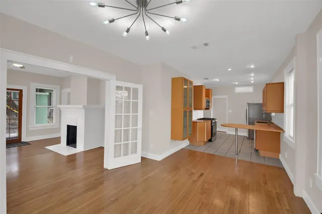 $3,400 | 809 East Riverside Drive, Austin, TX 78704