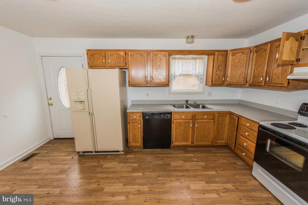 2474 Oregon Hollow Road Front Royal, VA 22630 - Photo 15 of 29 Kitchen