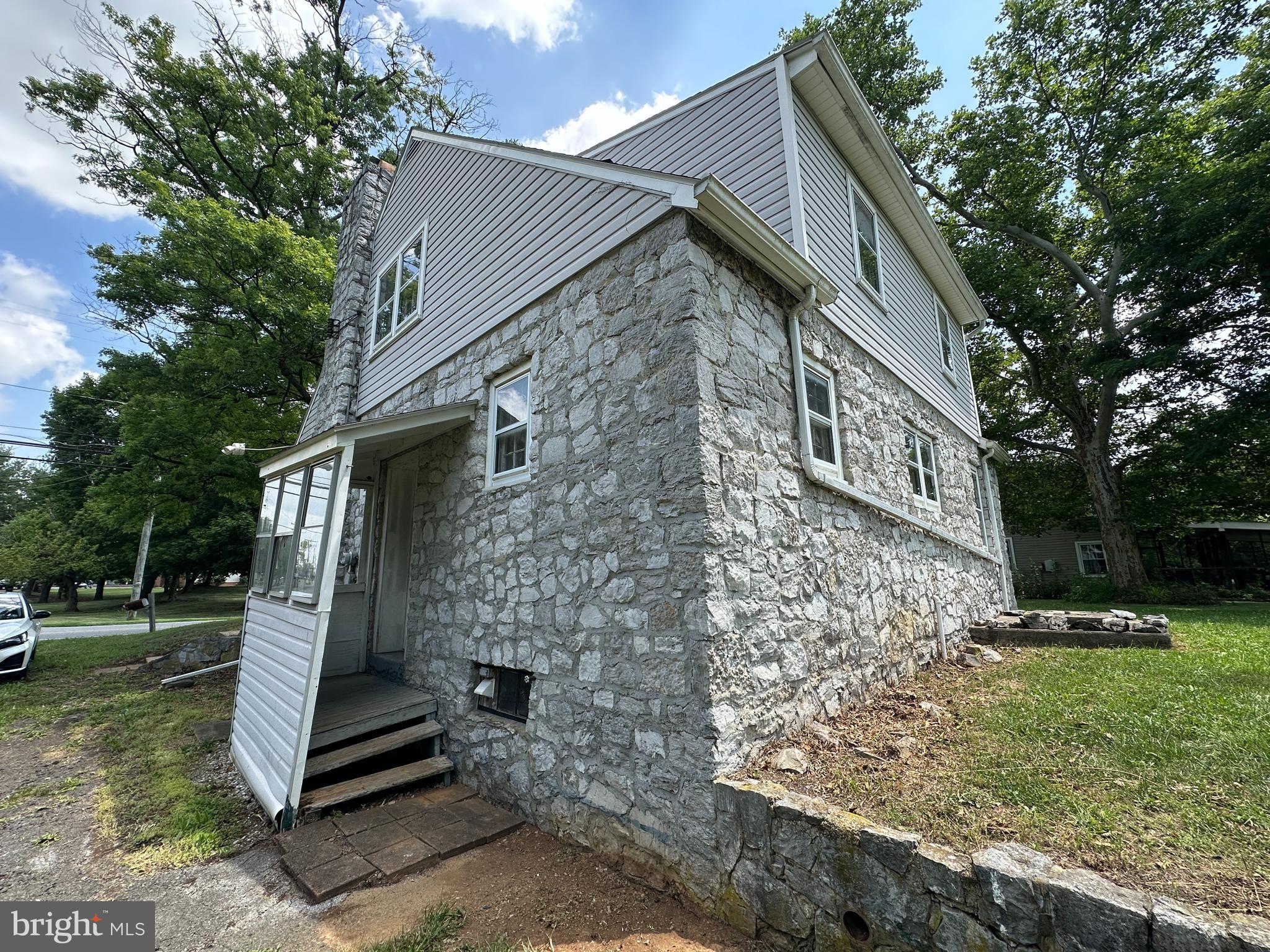 17905 Broadfording Road Hagerstown, MD 21740 - Photo 7 of 64