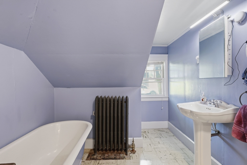 76 Grant Street Gardner, MA 01440 - Photo 21 of 27