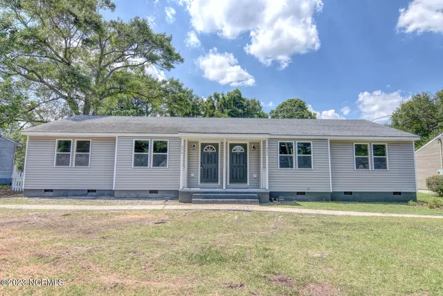 $900 | 224 York Street, Jacksonville, NC 28540