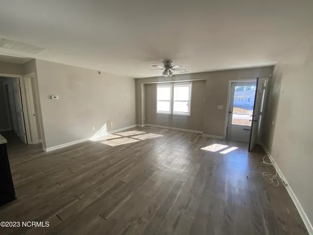 $900 | 224 York Street, Jacksonville, NC 28540