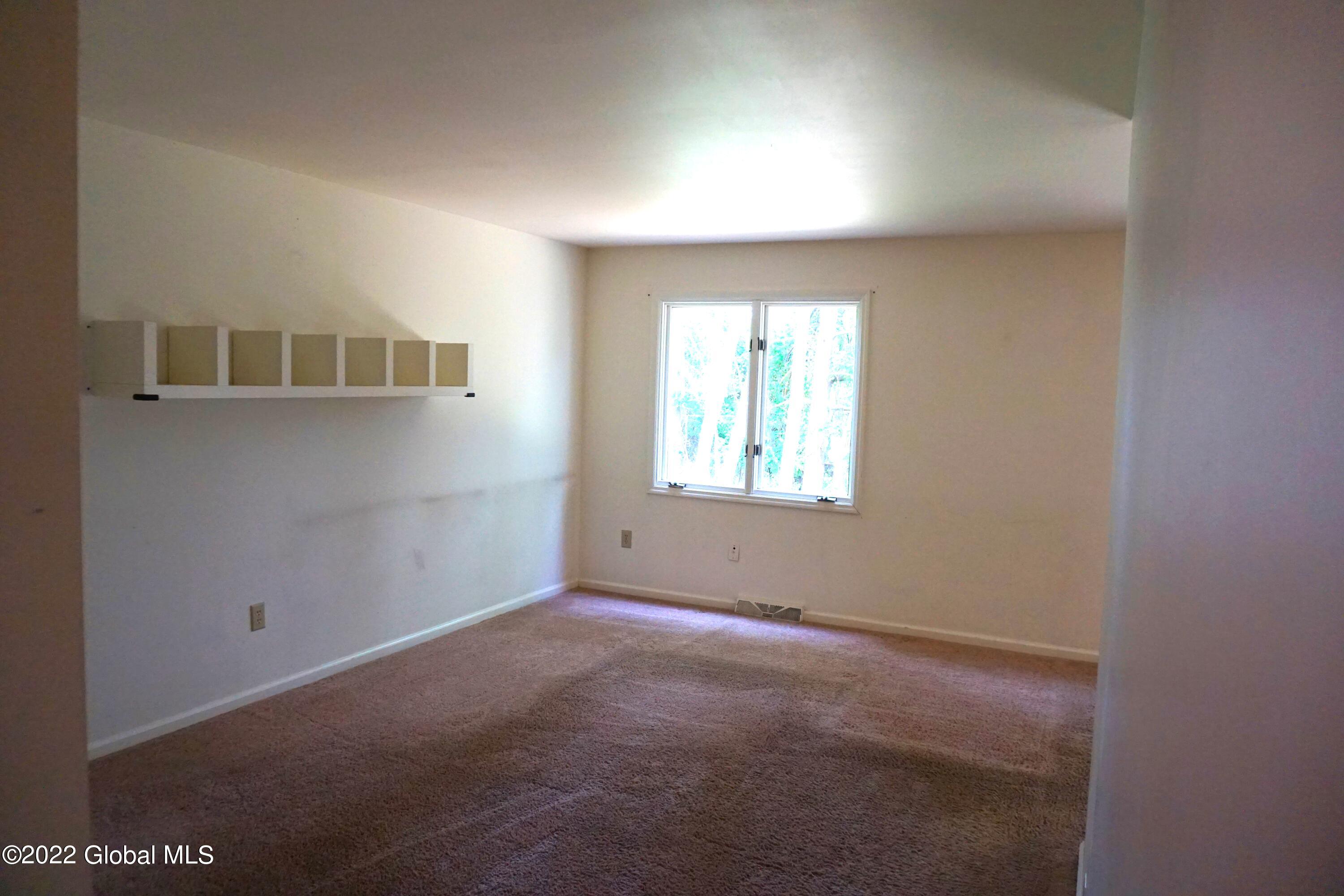 2025 Rosedale Way Guilderland, NY 12303 - Photo 11 of 26 DSC00949