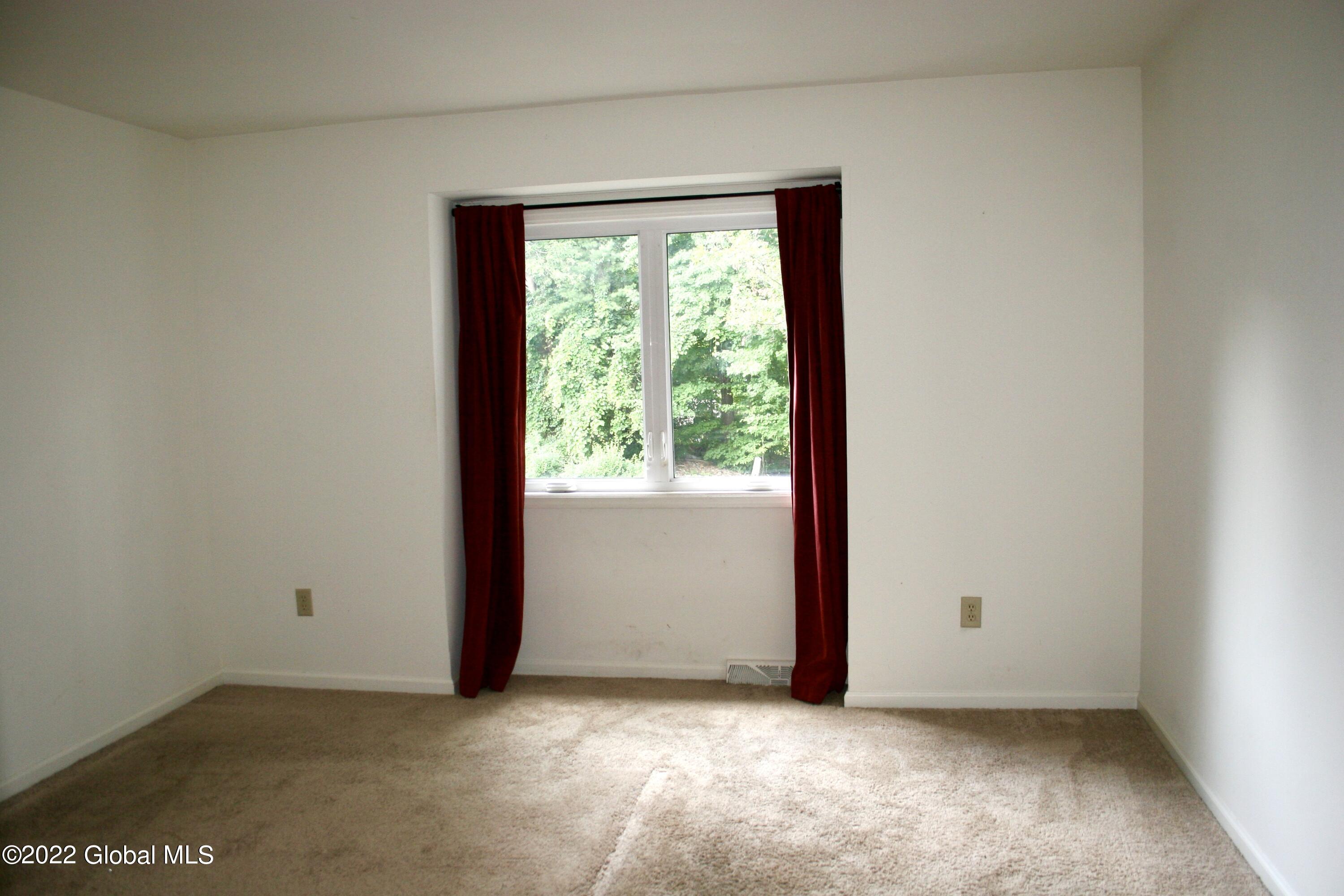 2025 Rosedale Way Guilderland, NY 12303 - Photo 12 of 26 IMG_6963