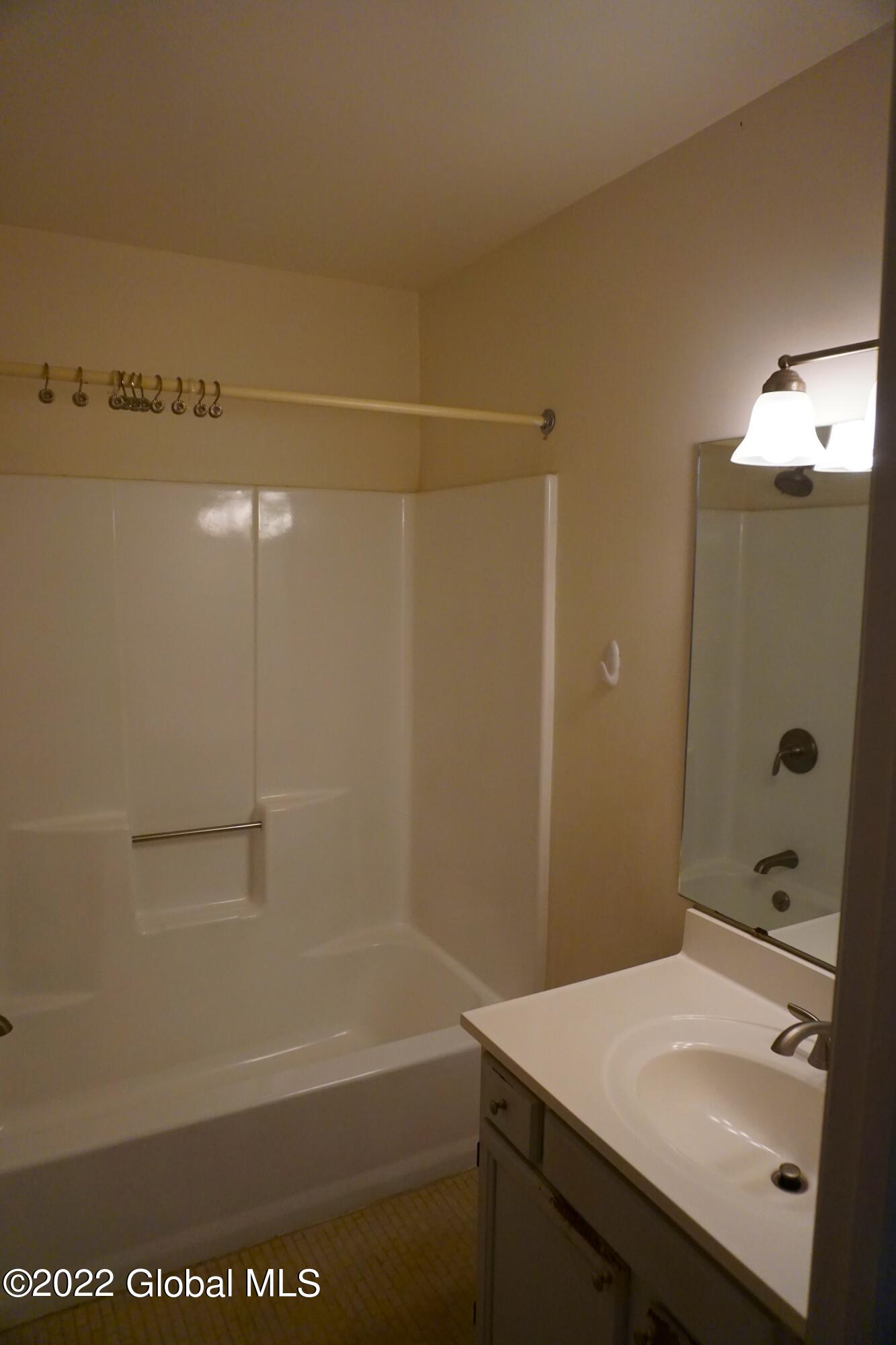 2025 Rosedale Way Guilderland, NY 12303 - Photo 15 of 26 DSC00955