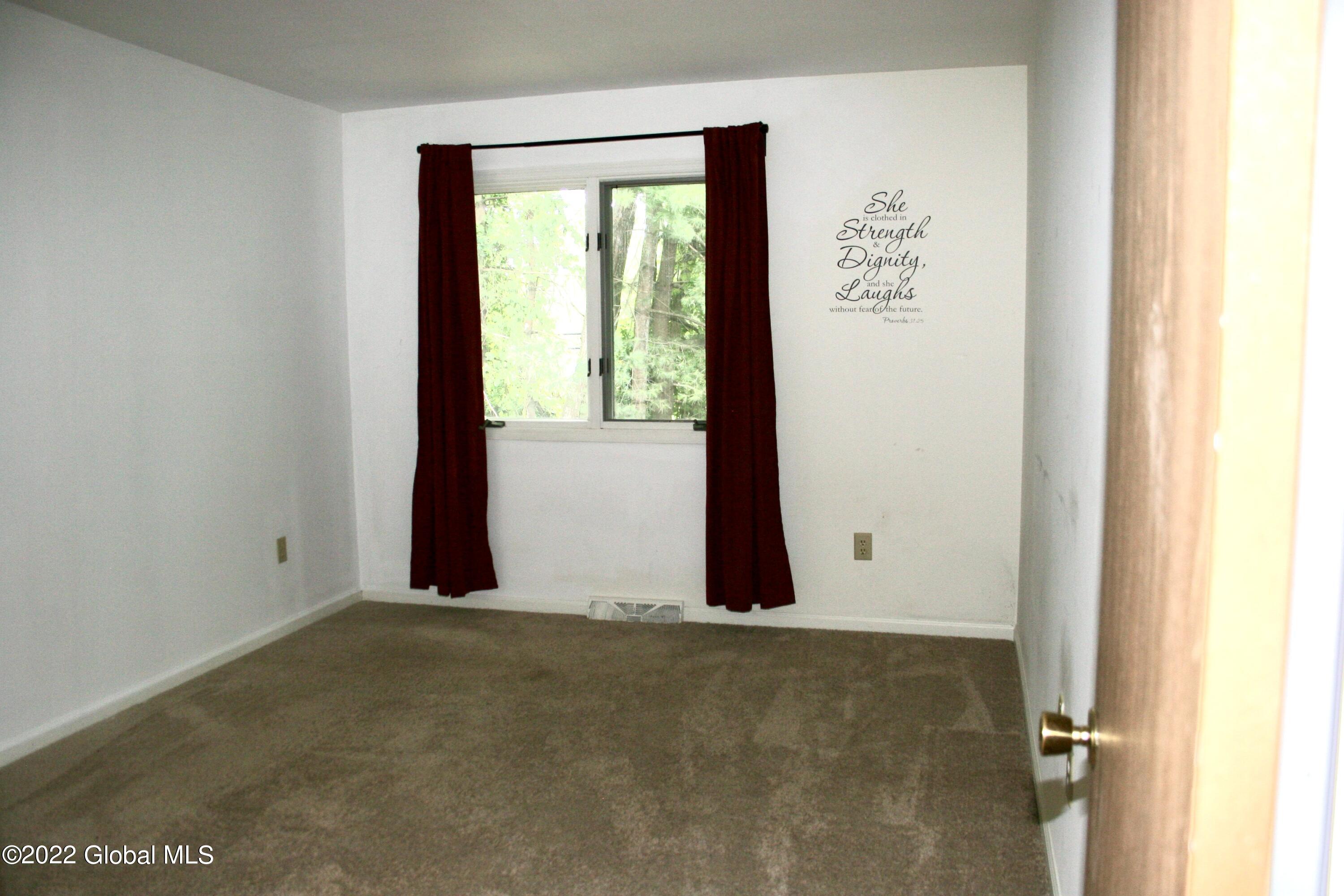 2025 Rosedale Way Guilderland, NY 12303 - Photo 17 of 26 IMG_6956