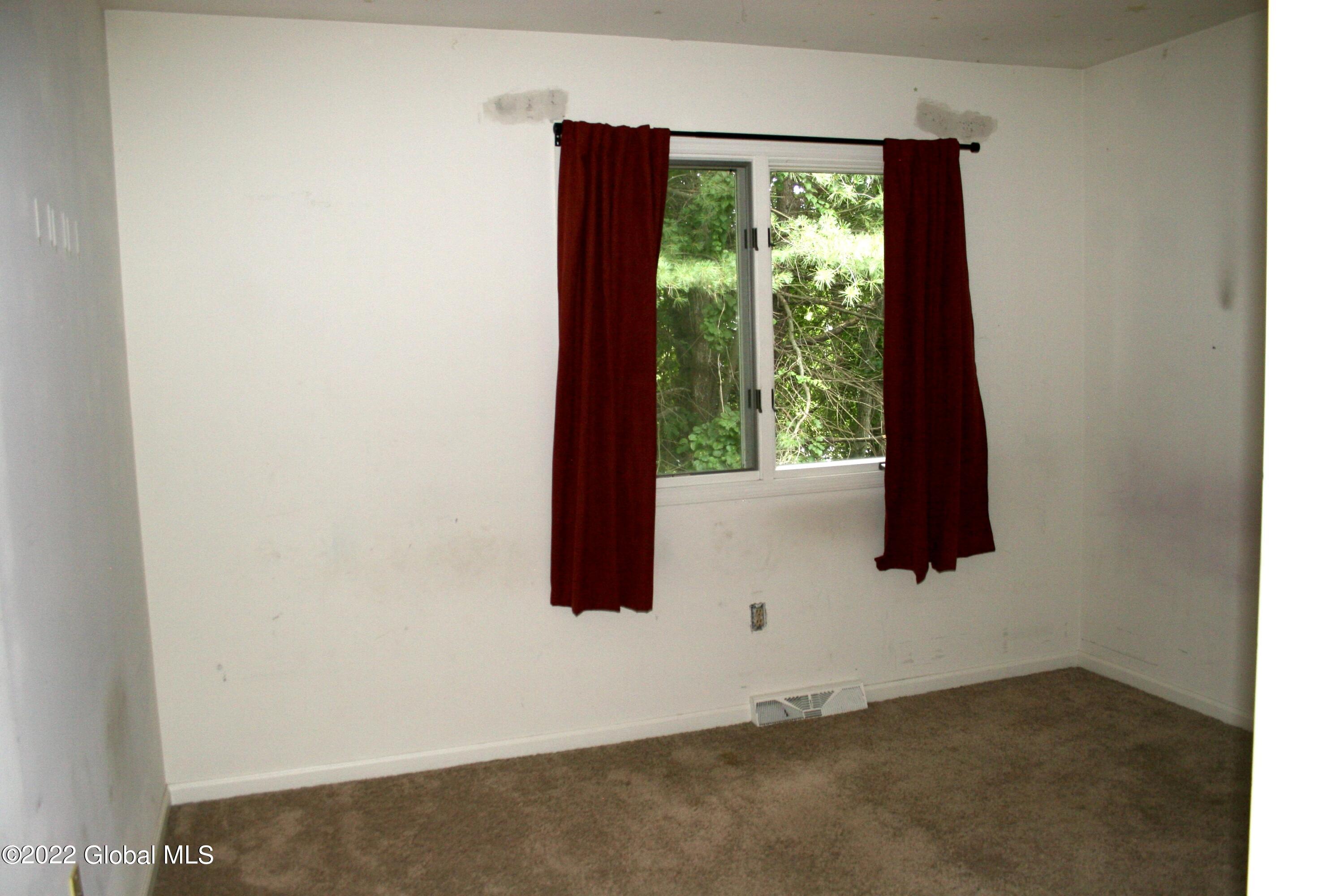 2025 Rosedale Way Guilderland, NY 12303 - Photo 18 of 26 IMG_6960