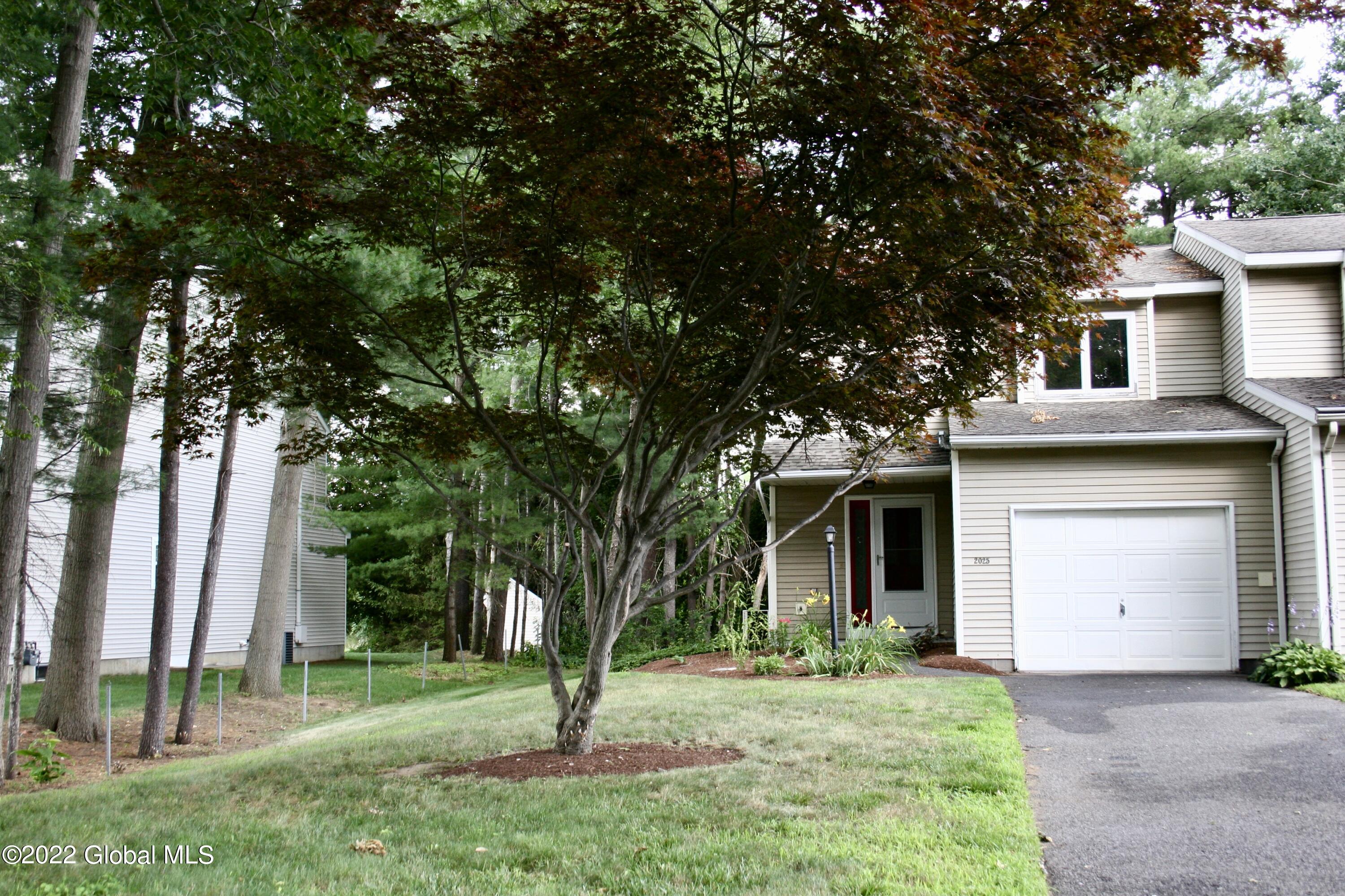 2025 Rosedale Way Guilderland, NY 12303 - Photo 24 of 26 IMG_6996