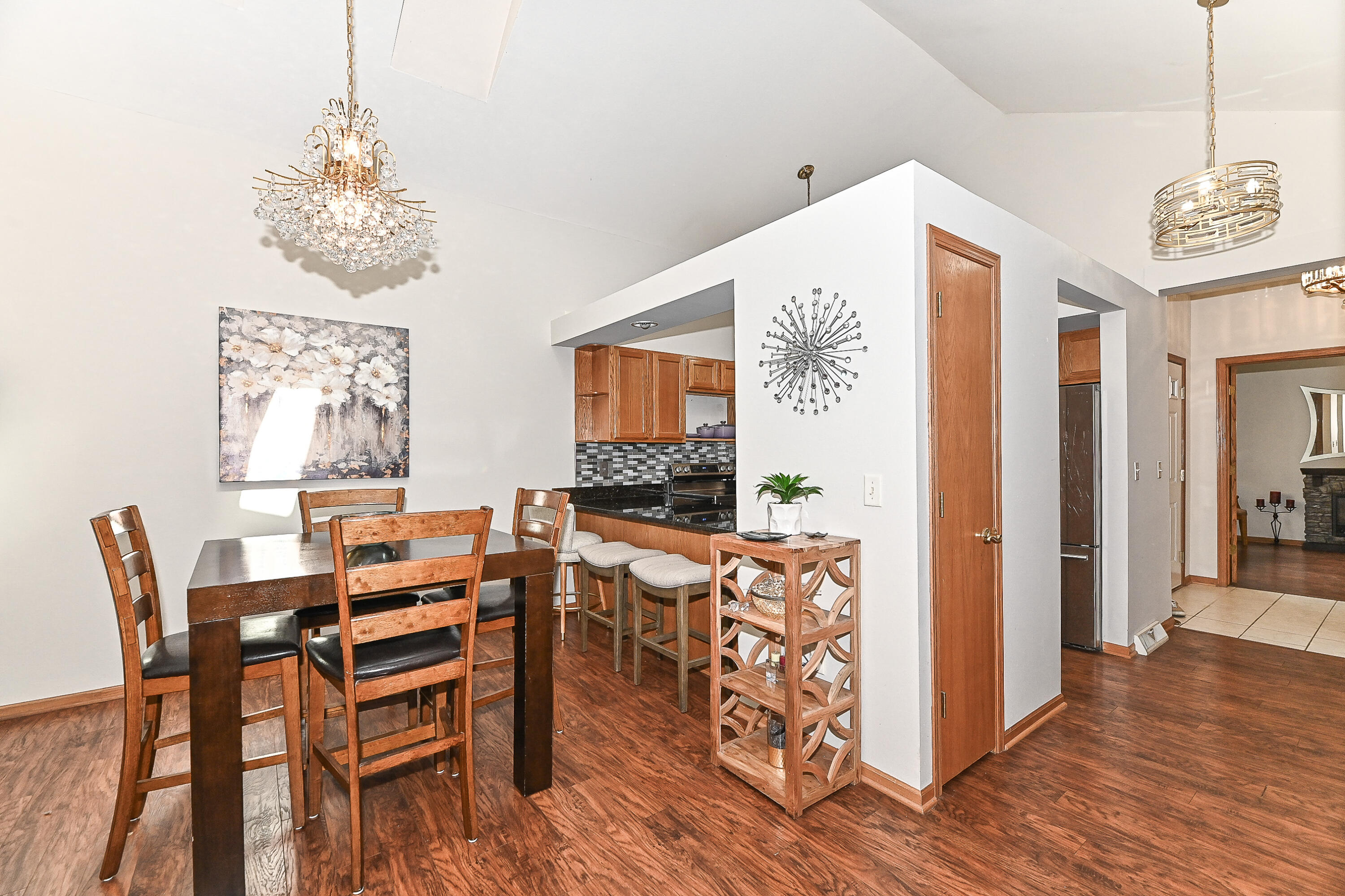 18415 Wisconsin Avenue Brookfield, WI 53045 - Photo 15 of 23 Wisconsin-15