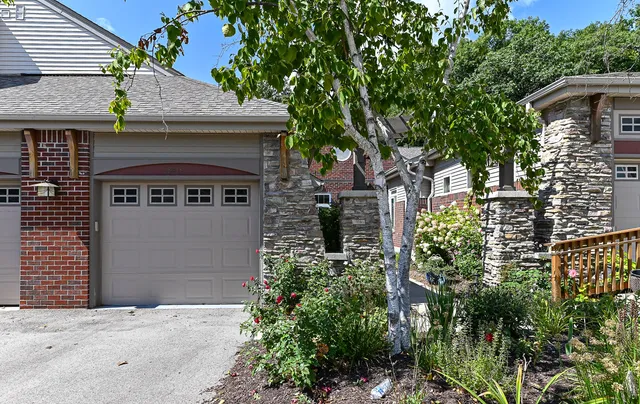 $324,900 | 18415 Wisconsin Avenue, Brookfield, WI 53045