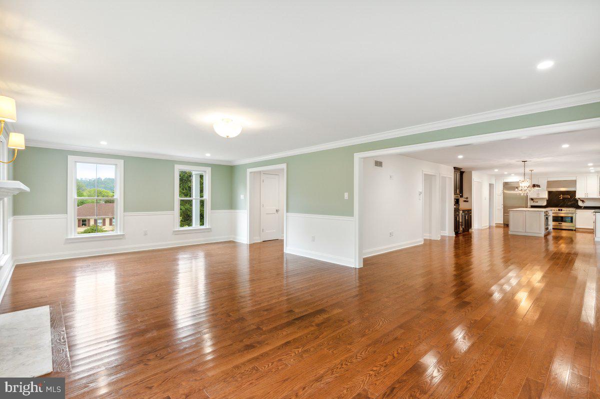 511 Candace Lane Villanova, PA 19085 - Photo 4 of 10