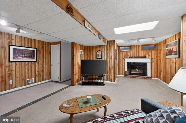 $415,000 | 196 Azalea Circle, Royersford, PA 19468