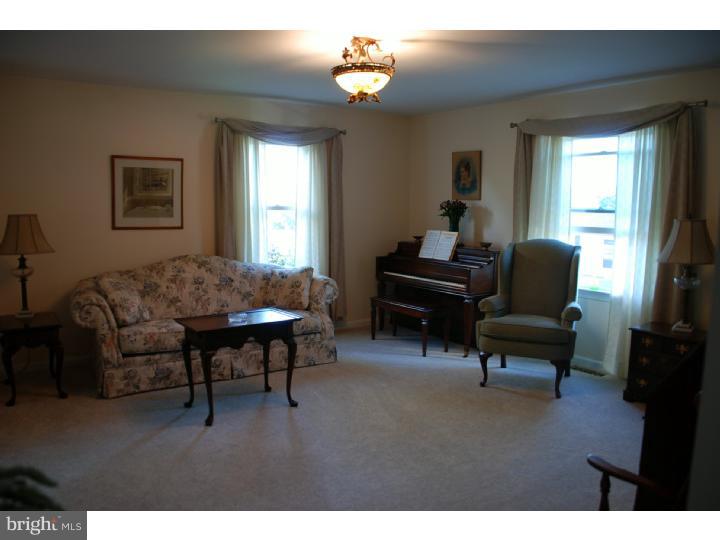 403 Chestnut Street Spring City, PA 19475 - Photo 8 of 25