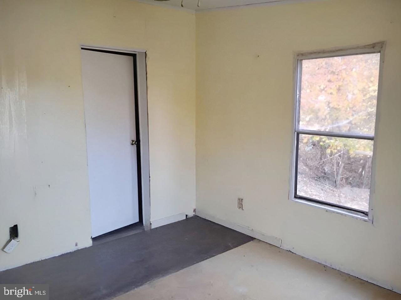738 Park Line Road Stanley, VA 22851 - Photo 7 of 16 Gallery Image 7