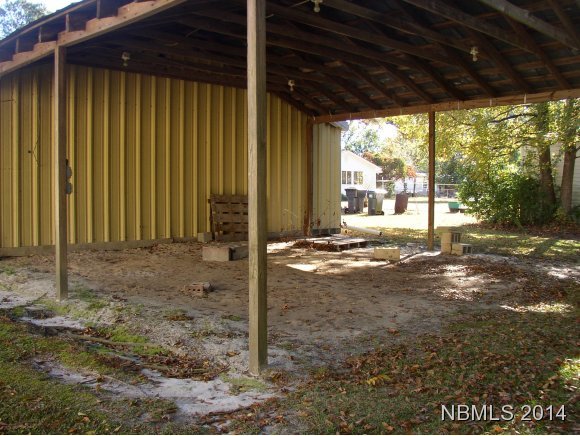 505 Howell Road New Bern, NC 28562 - Photo 18 of 23 Pole barn