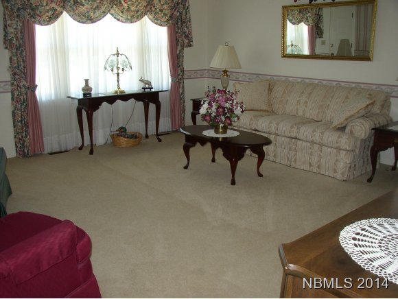 505 Howell Road New Bern, NC 28562 - Photo 2 of 23 Formal Living Room