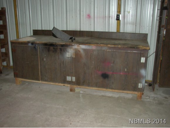 505 Howell Road New Bern, NC 28562 - Photo 23 of 23 Workbench in Garage