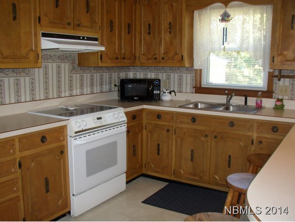 505 Howell Road New Bern, NC 28562 - Photo 3 of 23 Kitchen