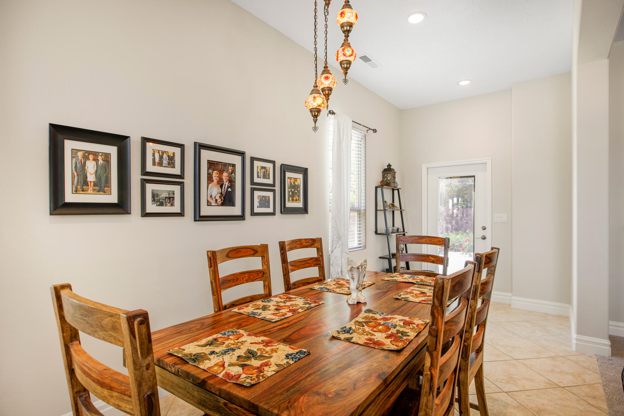 2581 West Desert Springs Road St. George, UT 84770 - Photo 16 of 45 Dining Room