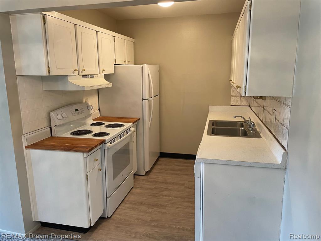 26710 Joy Road, Unit A4 Redford, MI 48239 - Photo 3 of 16