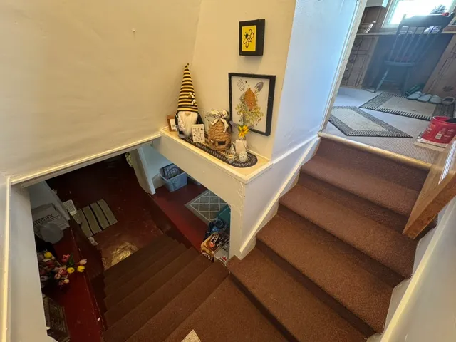 a view of utility room