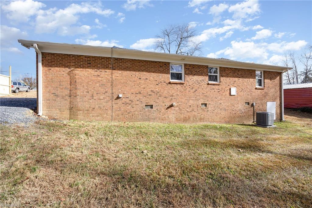 4521 Peace Road Trinity, NC 27370 - Photo 14 of 15