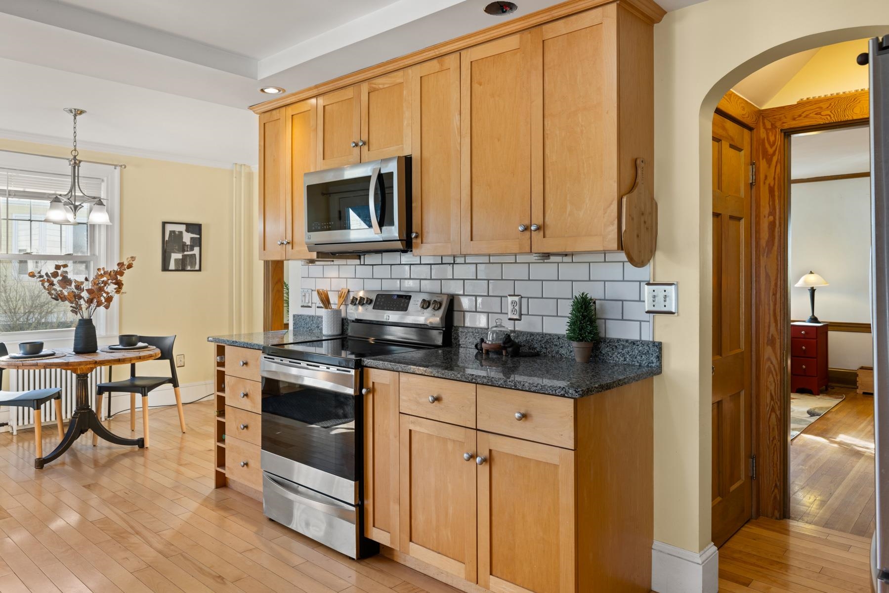 8 Towle Avenue Dover, NH 03820 - Photo 9 of 35