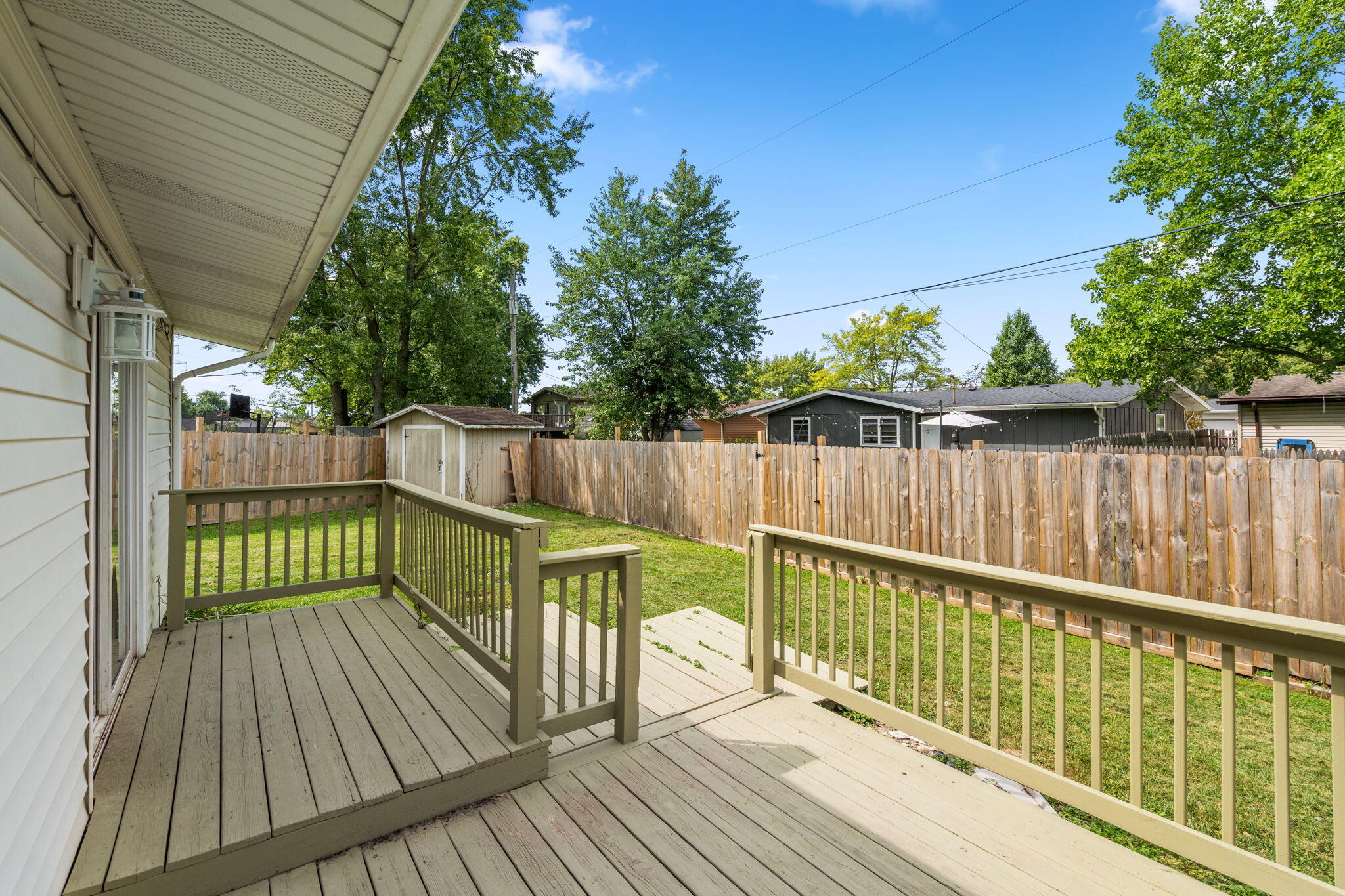 385 Riviera Court Valparaiso, IN 46385 - Photo 2 of 26 2048x1365