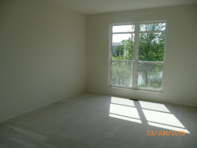 337 Stonegate Road Bolingbrook, IL 60440 - Photo 5 of 14