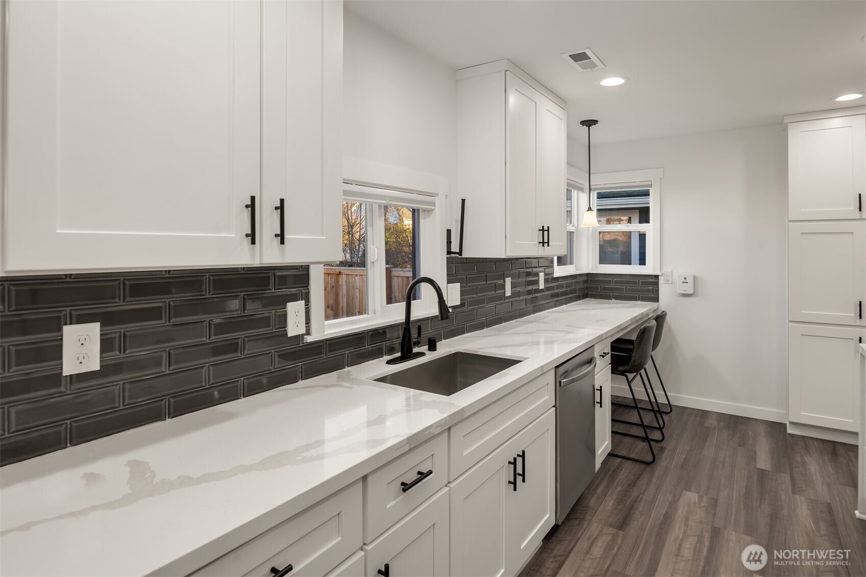 3017 15th Avenue South Seattle, WA 98144 - Photo 10 of 28