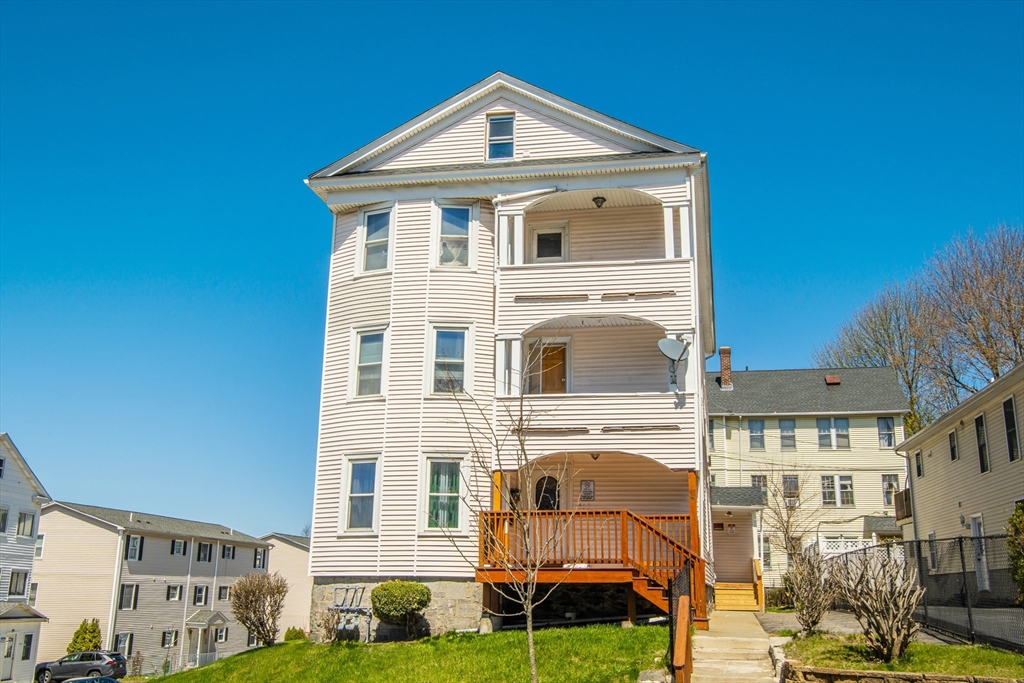 1 Fairfax Road Worcester, MA 01610 - Photo 3 of 32 Gallery Image 3