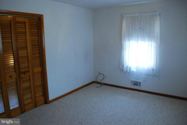 5610 Chatham Road Baltimore, MD 21225 - Photo 8 of 25 Bedroom 2