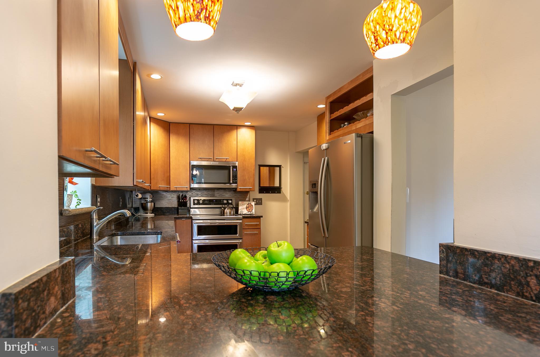 976 Annapolis Road Gambrills, MD 21054 - Photo 7 of 55 View into Kitchen