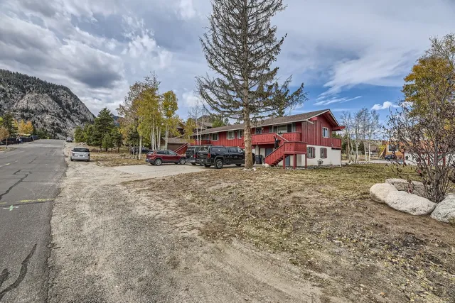 a view of outdoor space with city view