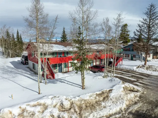a picture of city view with outdoor seating