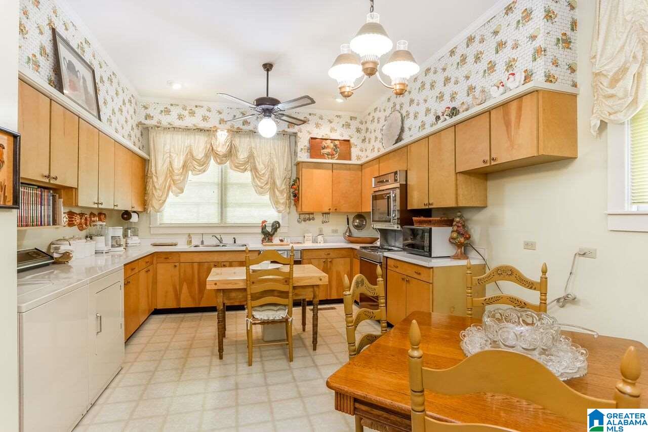 487 Evans Street Heflin, AL 36264 - Photo 7 of 49