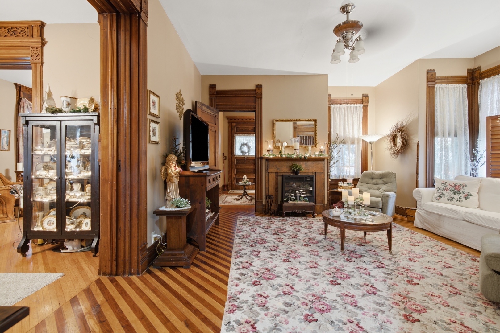 719 North Center Street Clinton, IL 61727 - Photo 11 of 55 Gallery Image 11