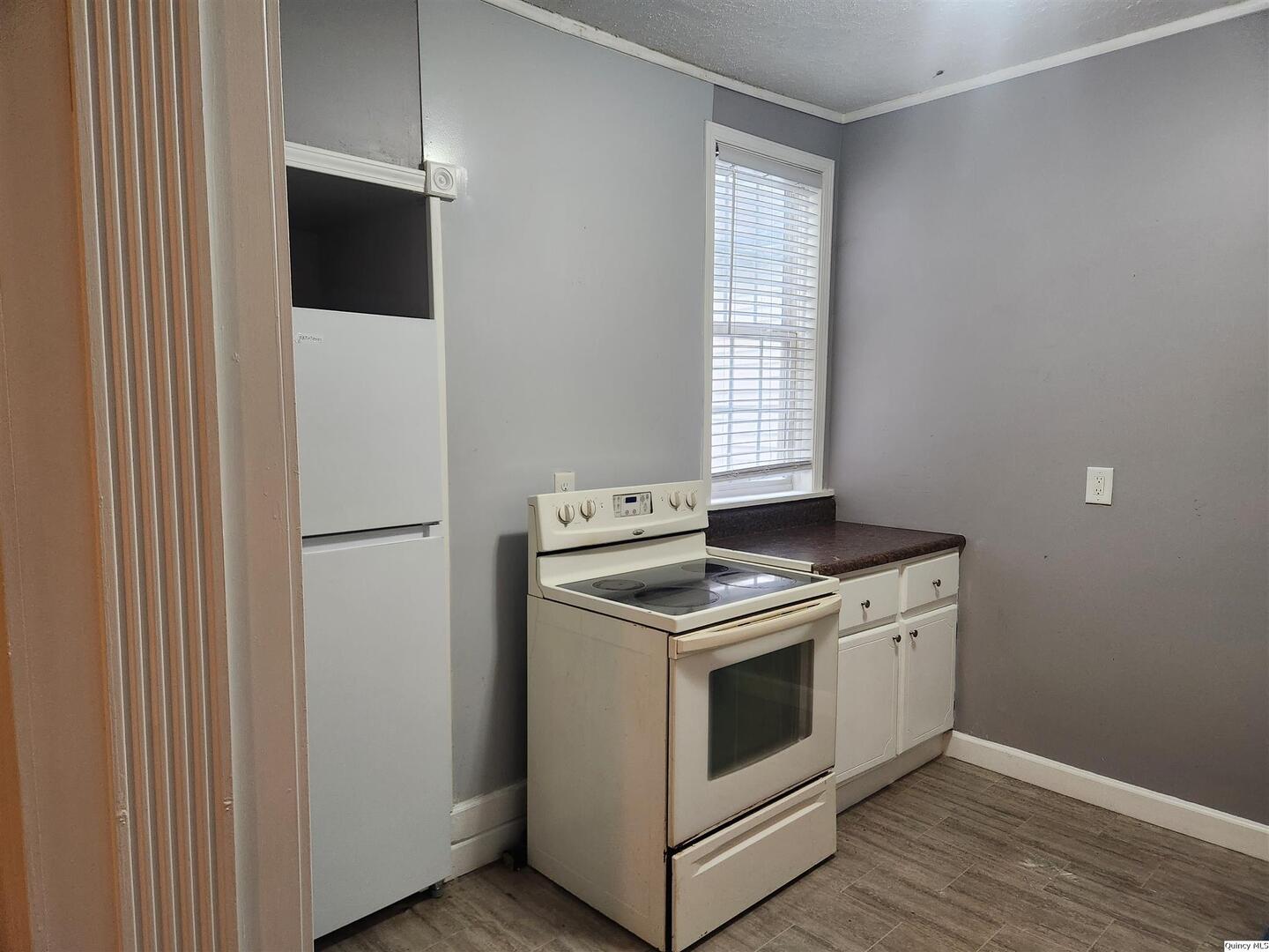 628 Spruce Street Quincy, IL 62301 - Photo 4 of 9