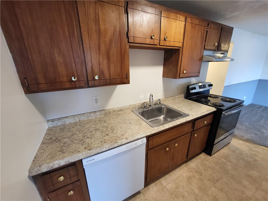 7554 Victor Mendon Road, Unit 47 Victor, NY 14564 - Photo 9 of 14