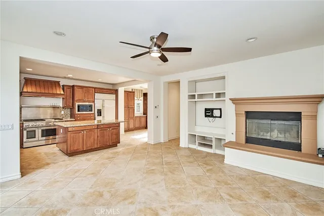 $7,000 | 15509 Orchid Avenue, Tustin, CA 92782