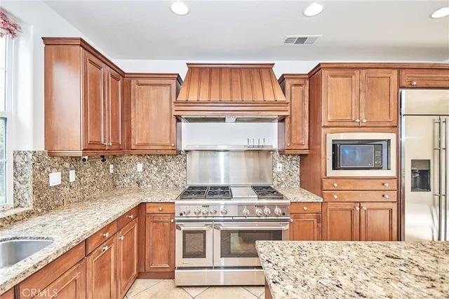 $7,000 | 15509 Orchid Avenue, Tustin, CA 92782