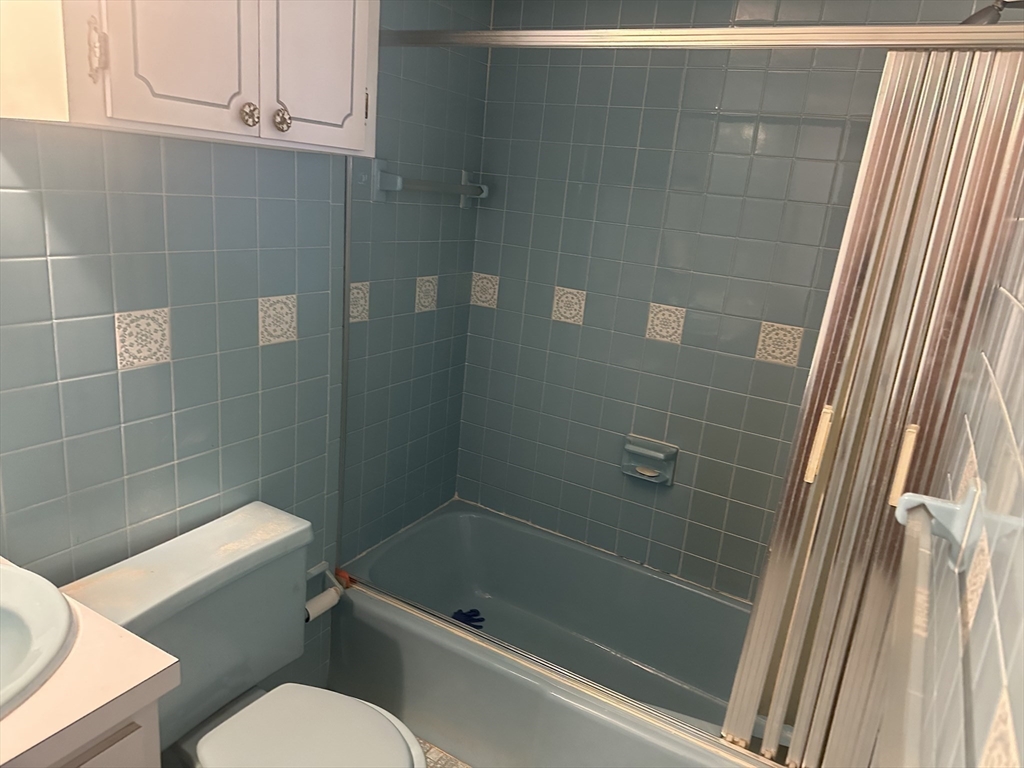 51 Adams Avenue Everett, MA 02149 - Photo 19 of 37