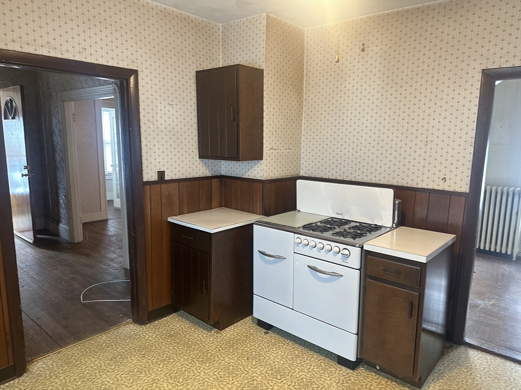 51 Adams Avenue Everett, MA 02149 - Photo 20 of 37