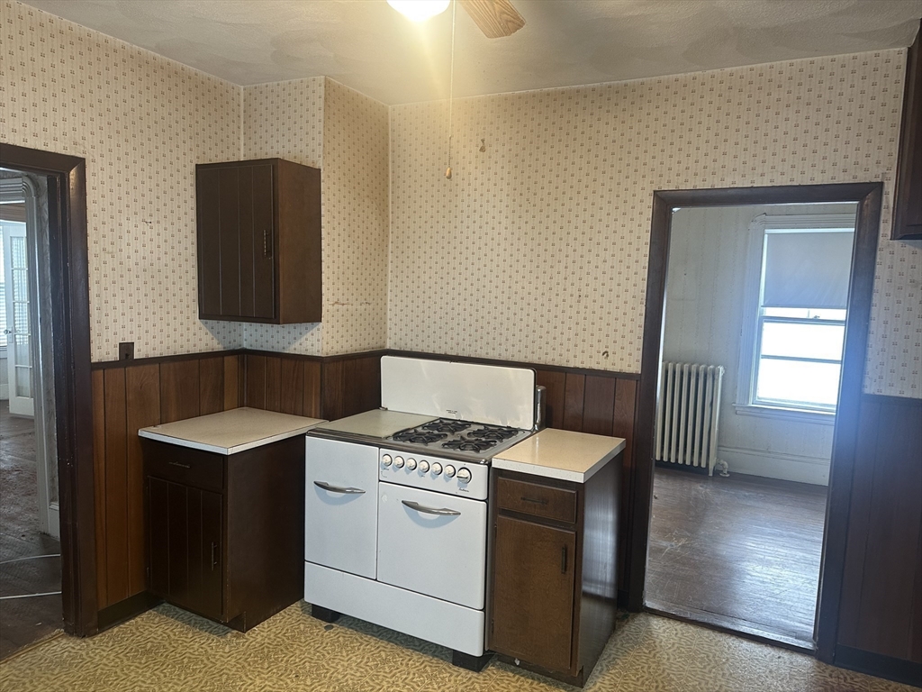 51 Adams Avenue Everett, MA 02149 - Photo 24 of 37