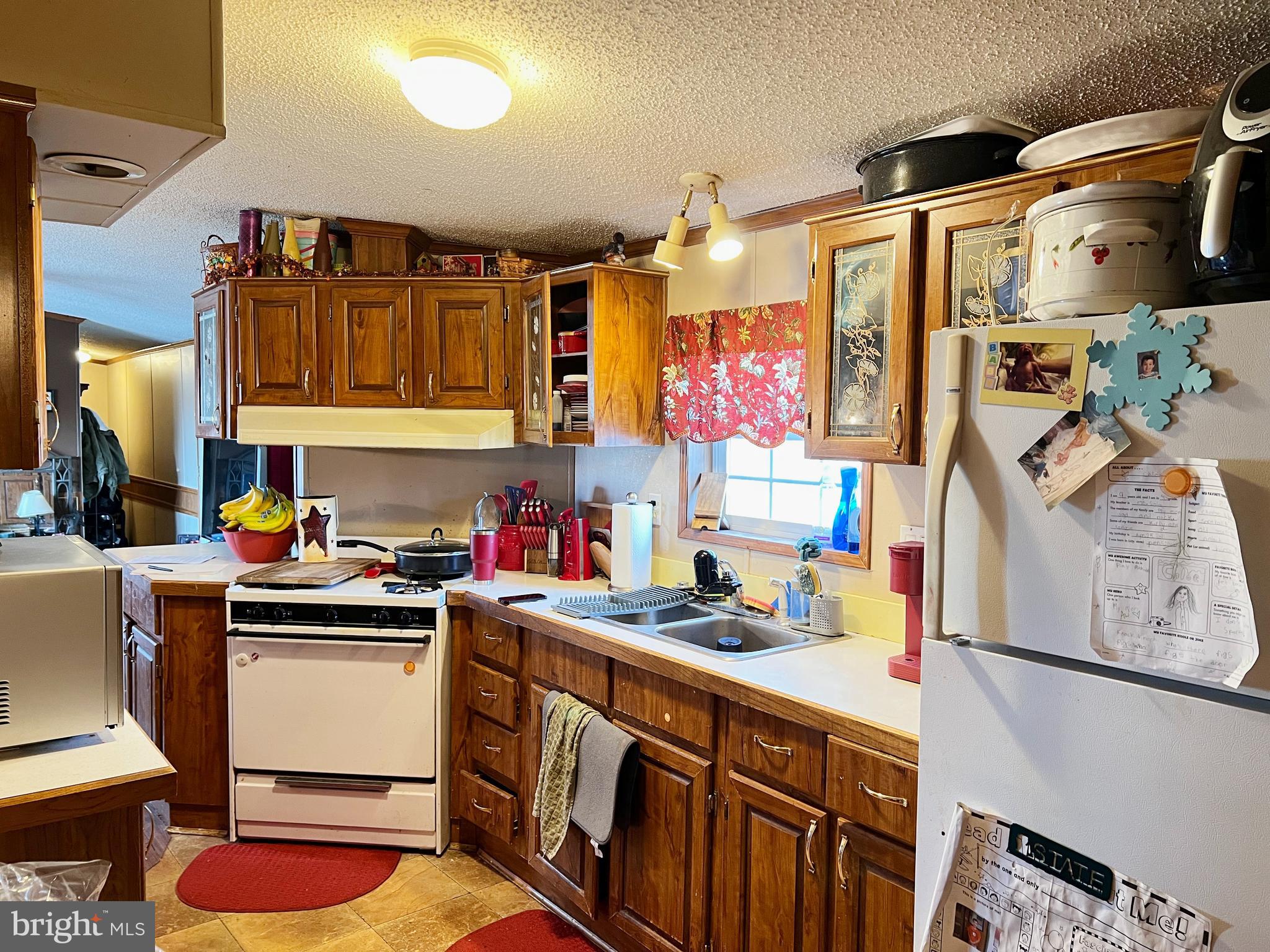261 West Metzler Road Ephrata, PA 17522 - Photo 7 of 14 Gallery Image 7