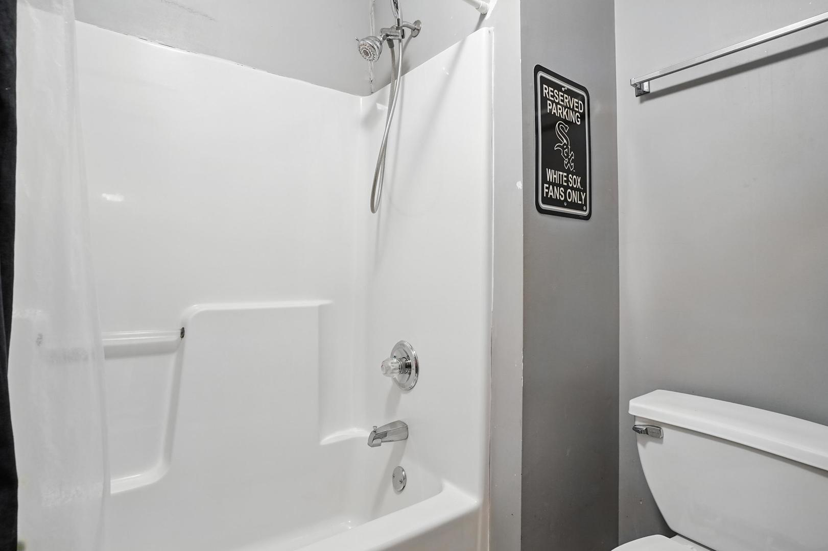 1665 Fox Hound Trail Beecher, IL 60401 - Photo 23 of 34 a bathroom with a toilet and a shower