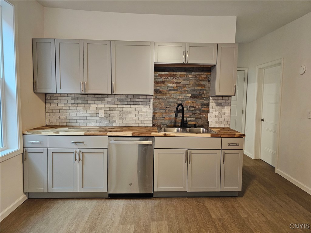 923 Rutger Street Utica, NY 13501 - Photo 13 of 49